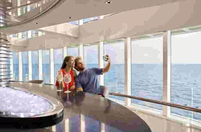 三亚保利瑰丽酒店庆祝八周年，日本首家华尔道夫酒店启幕 | 一周旅行指南-第11张图片-