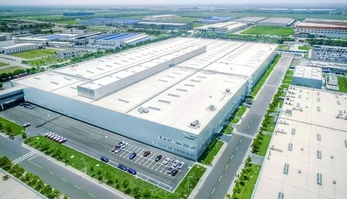 在市场波动中锚定价值 捷豹路虎“三冠”背后的豪华新范式-第5张图片- 在市场波动中锚定价值 捷豹路虎“三冠”背后的豪华新范式-第5张图片-