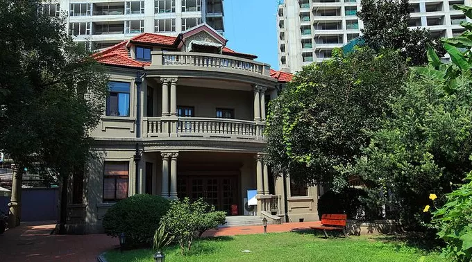 上海一百年洋房二拍降价5334万再次流拍,曾是《安家》《三十而已》等剧取景地-第1张图片- 上海一百年洋房二拍降价5334万再次流拍,曾是《安家》《三十而已》等剧取景地-第1张图片-