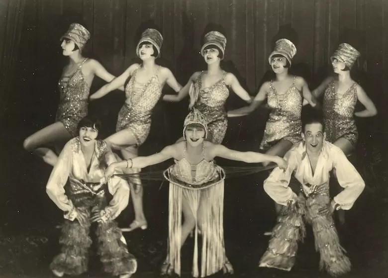 100年前她就开摄影工作室玩自拍了-第7张图片-