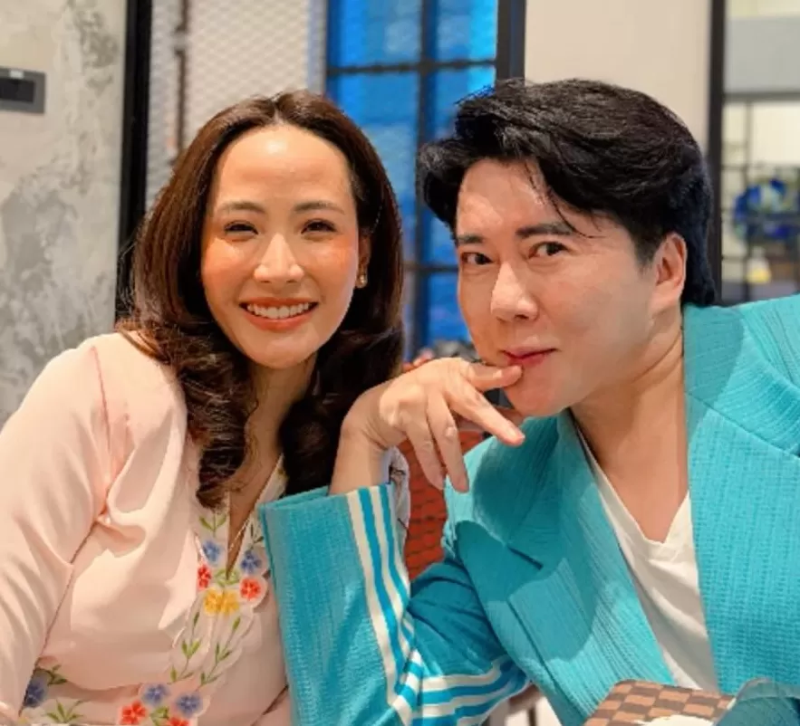 泰国新总理和太太吃路边摊,两位将军相伴,“有深意”-第3张图片- 泰国新总理和太太吃路边摊,两位将军相伴,“有深意”-第3张图片-