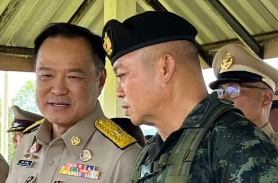 泰国新总理和太太吃路边摊,两位将军相伴,“有深意”-第6张图片- 泰国新总理和太太吃路边摊,两位将军相伴,“有深意”-第6张图片-