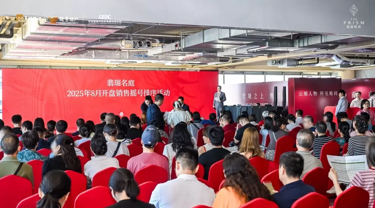 楼市“沪六条”落地首周:外环多个项目开盘火爆,内环豪宅蓄势“金九”-第1张图片- 楼市“沪六条”落地首周:外环多个项目开盘火爆,内环豪宅蓄势“金九”-第1张图片-