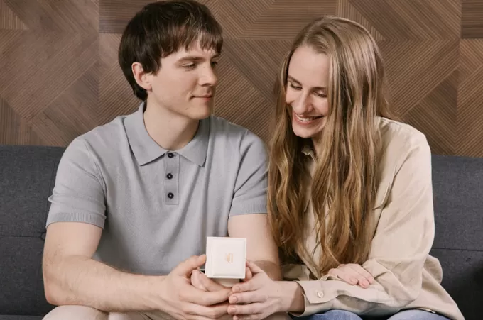 信仰、符号与地标:DR“真爱”叙事打动全球年轻一代-第5张图片- 信仰、符号与地标:DR“真爱”叙事打动全球年轻一代-第5张图片-