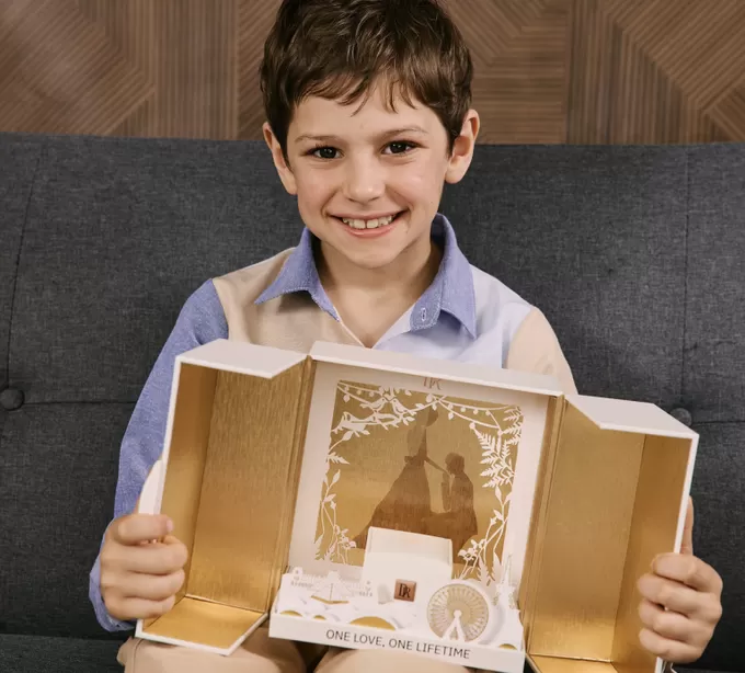 信仰、符号与地标:DR“真爱”叙事打动全球年轻一代-第4张图片- 信仰、符号与地标:DR“真爱”叙事打动全球年轻一代-第4张图片-