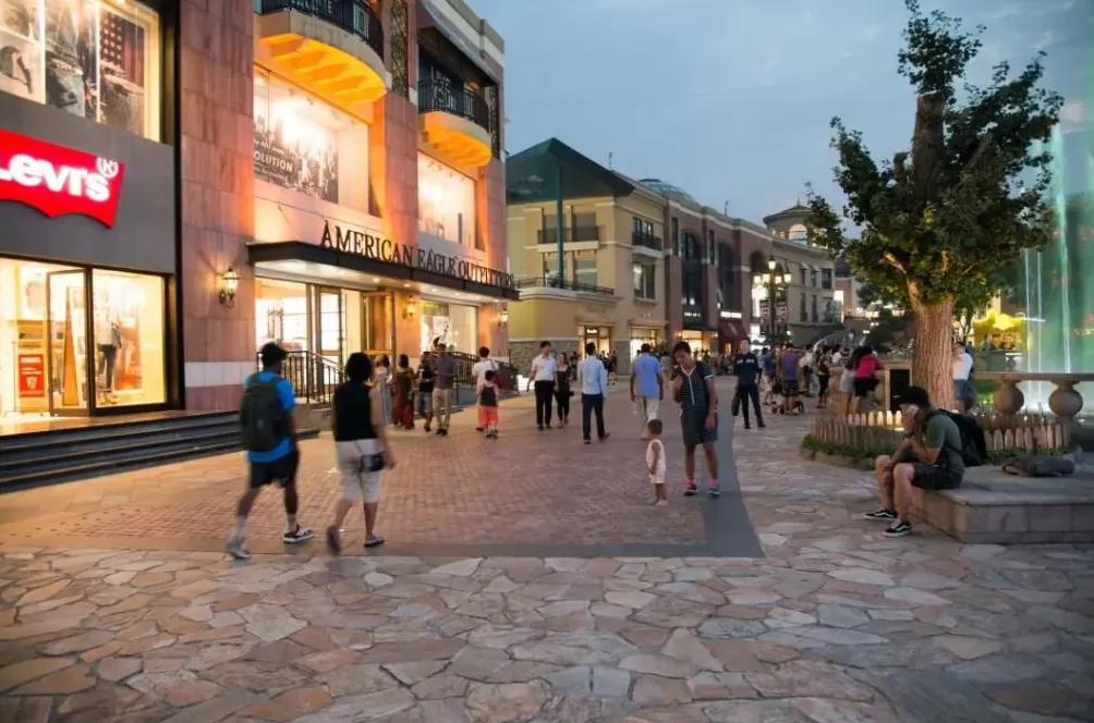 吴京的塌房,是老登时代的最后挽歌-第7张图片- 吴京的塌房,是老登时代的最后挽歌-第7张图片-