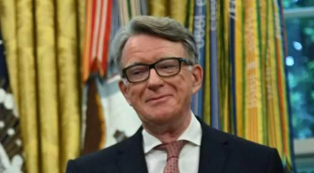 英驻美大使因与爱泼斯坦关系密切遭解职，首相斯塔默也被牵连-第1张图片-