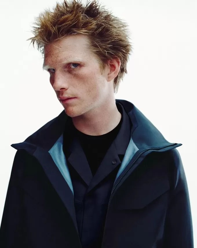 始祖鸟VEILANCE发布2025秋冬系列,爱马仕呈现 Victor Cadene 秋季橱窗《灵栖之地》|是日美好事物-第5张图片- 始祖鸟VEILANCE发布2025秋冬系列,爱马仕呈现 Victor Cadene 秋季橱窗《灵栖之地》|是日美好事物-第5张图片-