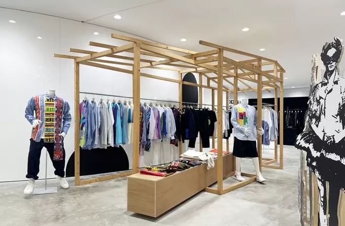 始祖鸟VEILANCE发布2025秋冬系列,爱马仕呈现 Victor Cadene 秋季橱窗《灵栖之地》|是日美好事物-第13张图片- 始祖鸟VEILANCE发布2025秋冬系列,爱马仕呈现 Victor Cadene 秋季橱窗《灵栖之地》|是日美好事物-第13张图片-