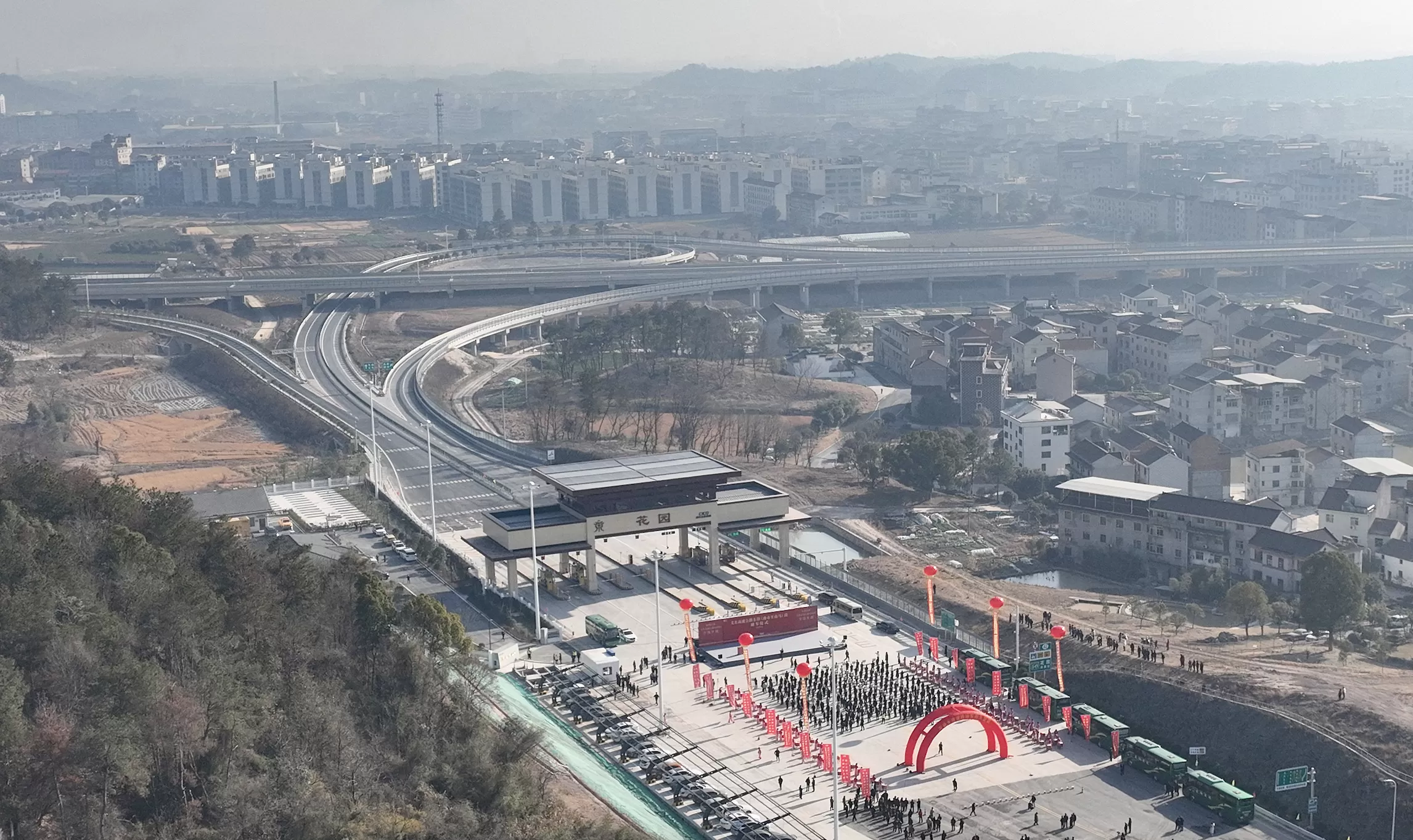 财政部部长蓝佛安谈政府债务:负债率处于合理区间,风险安全可控-第1张图片- 财政部部长蓝佛安谈政府债务:负债率处于合理区间,风险安全可控-第1张图片-