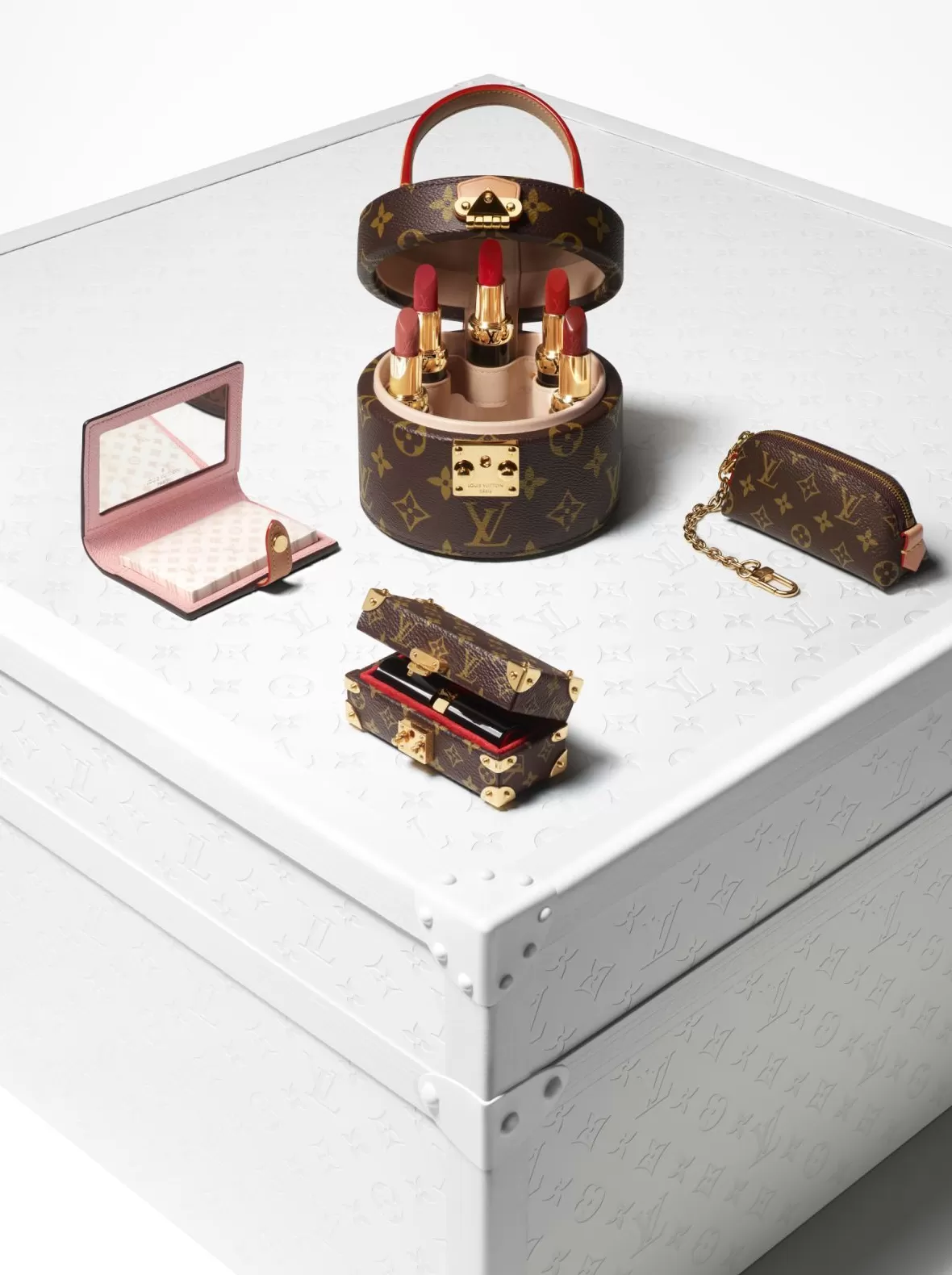 谁会为1200元一支的LV口红买单?-第2张图片- 谁会为1200元一支的LV口红买单?-第2张图片-