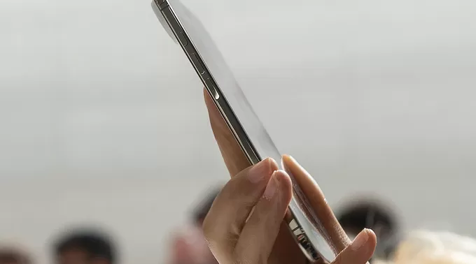 iPhone Air在华发售延期，苹果回应-第1张图片-