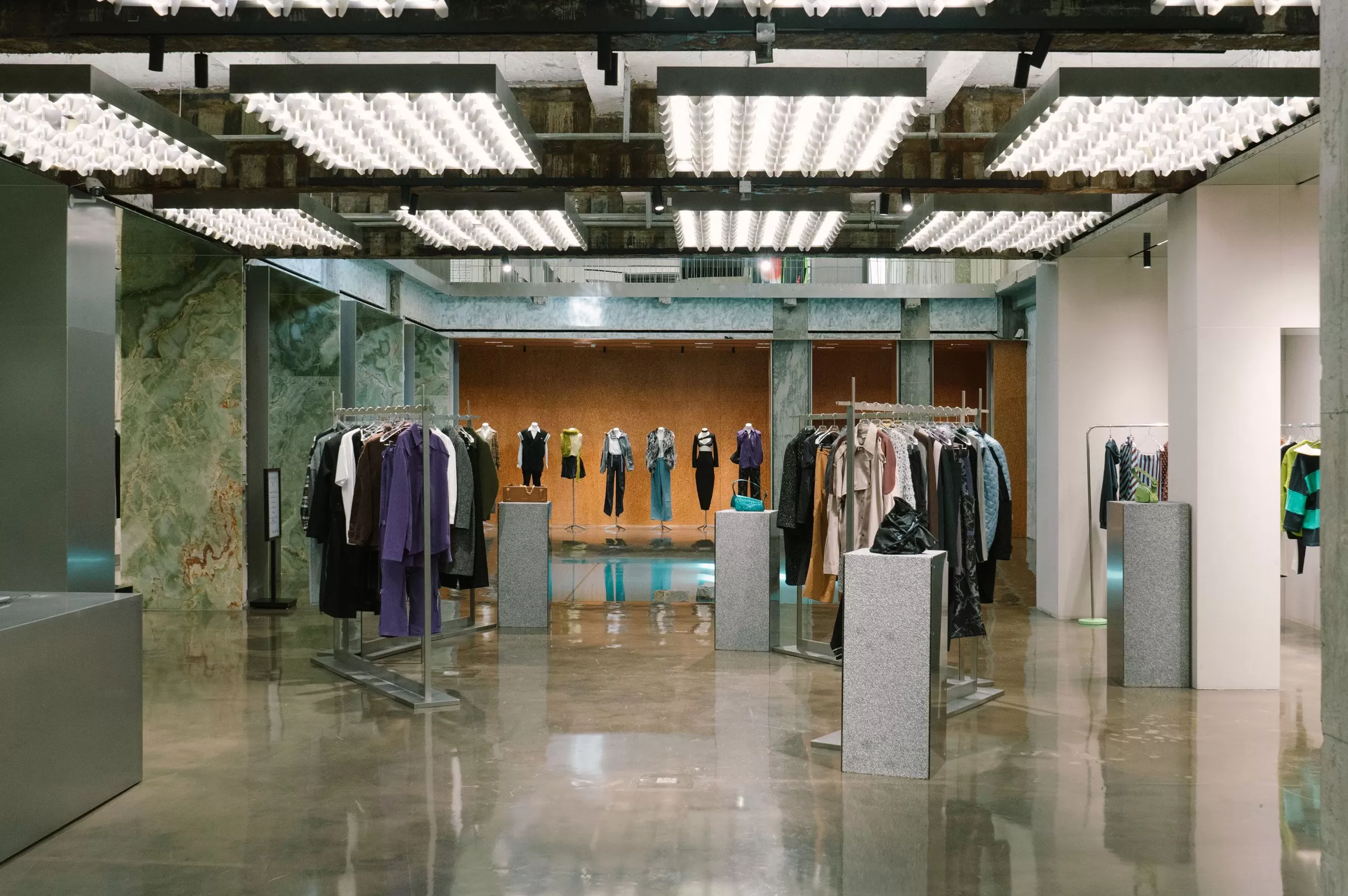 连卡佛回应关闭成都门店以及退出内地传闻：传言不实-第4张图片-