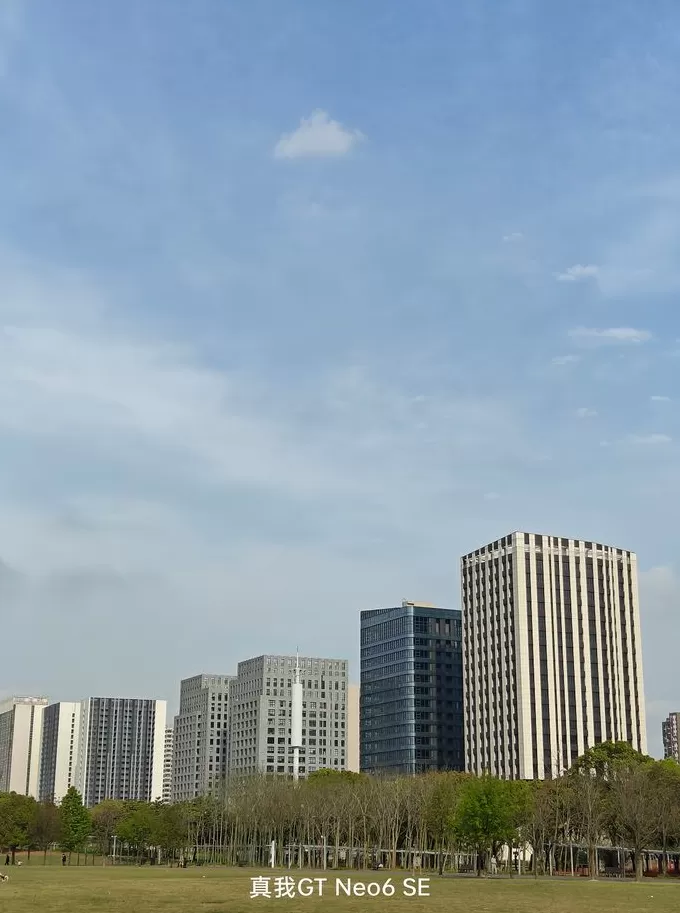 真我GT Neo6 SE体验：靠更亮的屏突围中端市场-第10张图片-