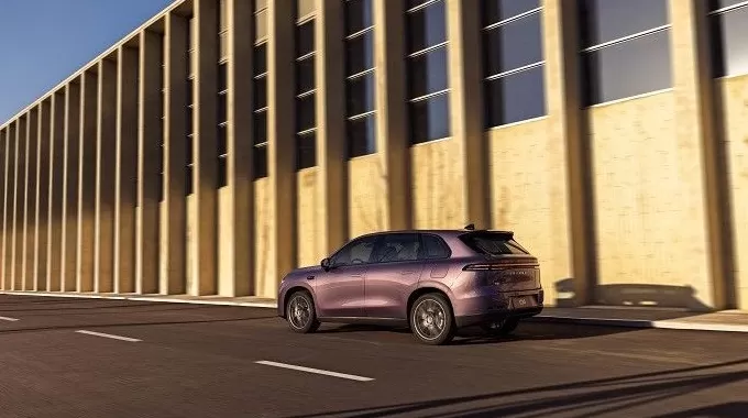 一周新车盘点 | 智己L6提供全系800V 零跑C10增新配色-第6张图片-