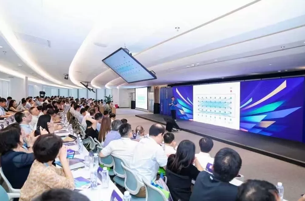 马上评｜上海这家成立仅一年的学院，何以勇为AI尖兵-第1张图片-