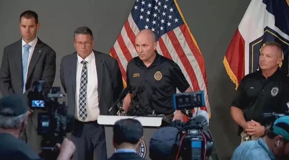 唐驳虎：柯克案枪手竟出身共和党家庭，特朗普正面临更深的党内矛盾-第12张图片-