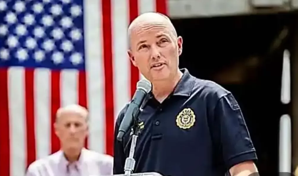 美国保守派政治活动家遇刺，关中国啥事？-第1张图片-