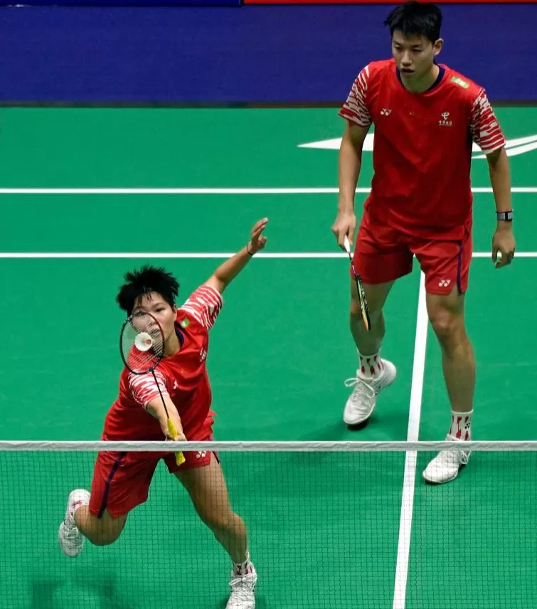 火力全开吊打日本混双!冯彦哲黄东萍2-0晋级决赛,国羽单日6连胜-第1张图片- 火力全开吊打日本混双!冯彦哲黄东萍2-0晋级决赛,国羽单日6连胜-第1张图片-
