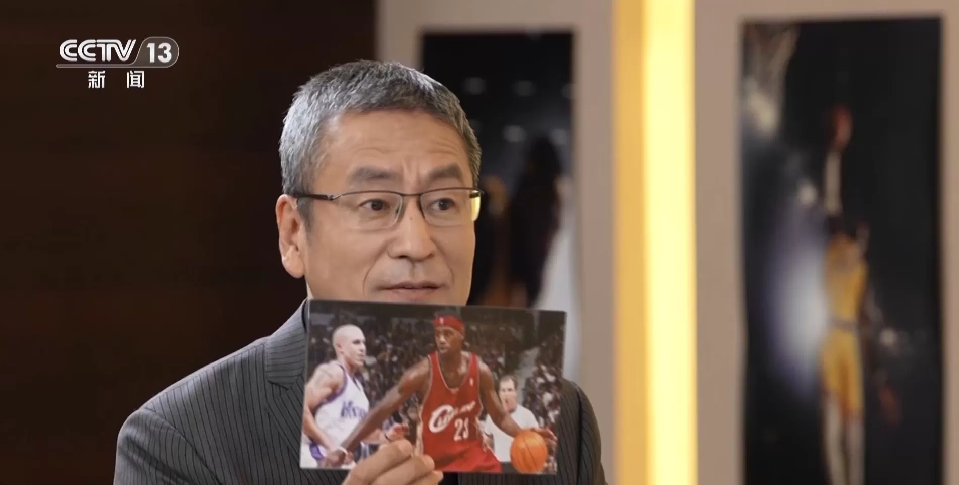 詹姆斯接受央视专访:22年“超长待机”有何秘诀?对青少年有啥建议?-第1张图片- 詹姆斯接受央视专访:22年“超长待机”有何秘诀?对青少年有啥建议?-第1张图片-