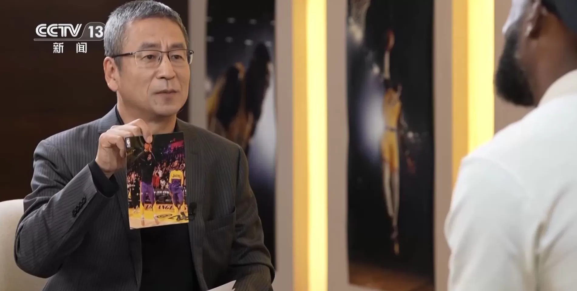 詹姆斯接受央视专访:22年“超长待机”有何秘诀?对青少年有啥建议?-第6张图片- 詹姆斯接受央视专访:22年“超长待机”有何秘诀?对青少年有啥建议?-第6张图片-