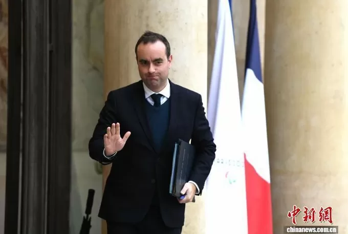 法国新总理:将放弃上届政府减少公共假日计划-第1张图片- 法国新总理:将放弃上届政府减少公共假日计划-第1张图片-