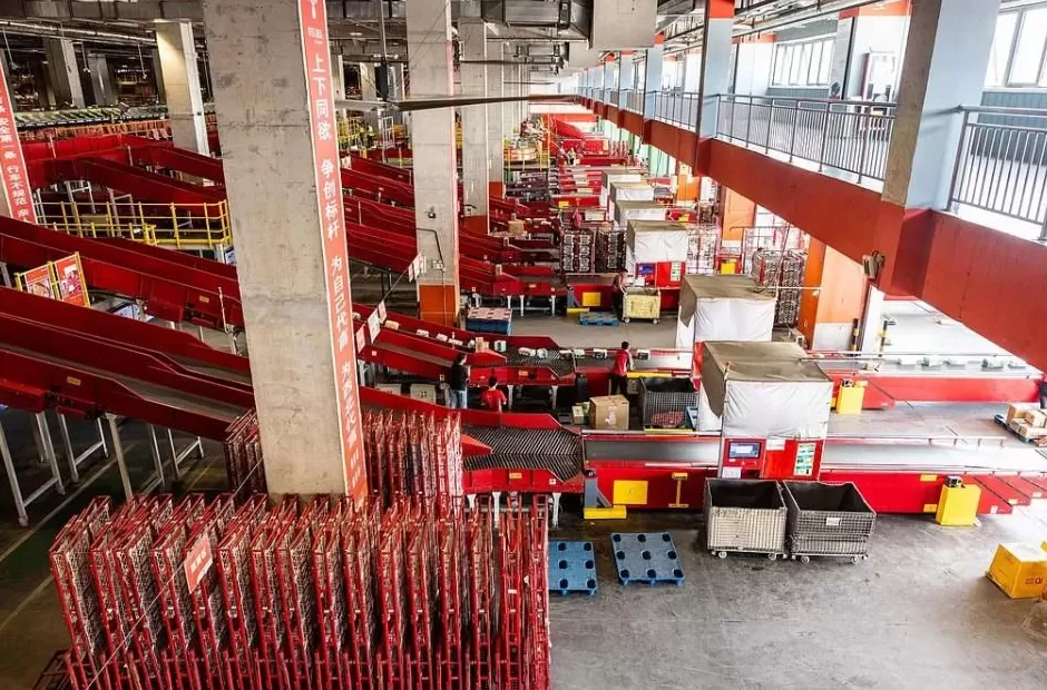 外卖三巨头，暗中卷起了折扣超市-第9张图片-