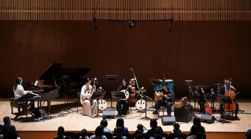 当阮弹起《加州旅馆》，这场跨界音乐会太过瘾-第1张图片-