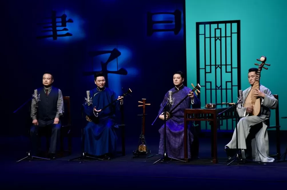 钩沉“为国聚书”的尘封历史，评弹《烽火书魂》演绎文化抗战-第4张图片-