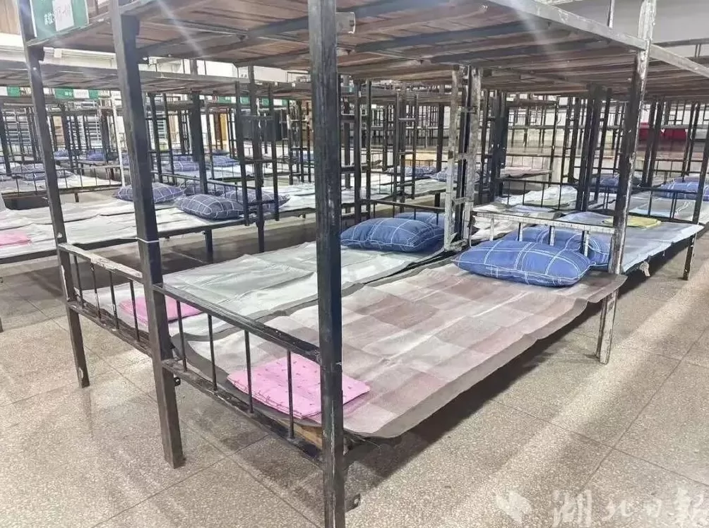 武汉多所高校：新生家长来了免费住-第1张图片-