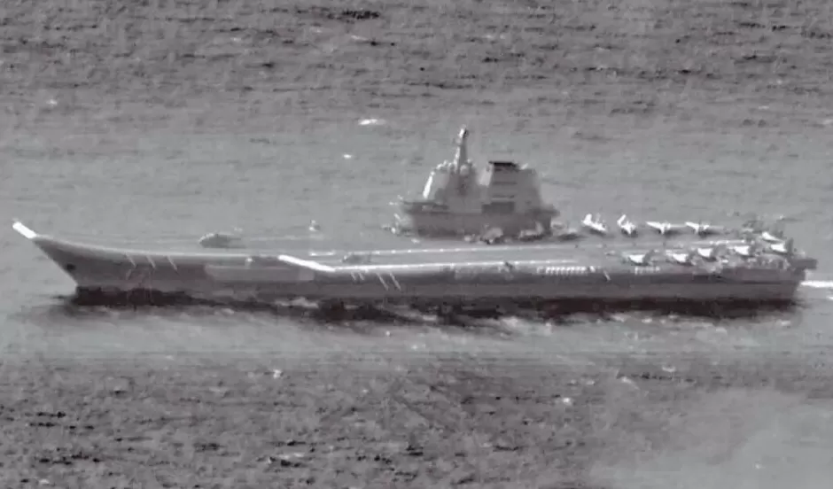 这是新时代的开始!超级航母18年来首次通过台湾海峡!-第4张图片- 这是新时代的开始!超级航母18年来首次通过台湾海峡!-第4张图片-