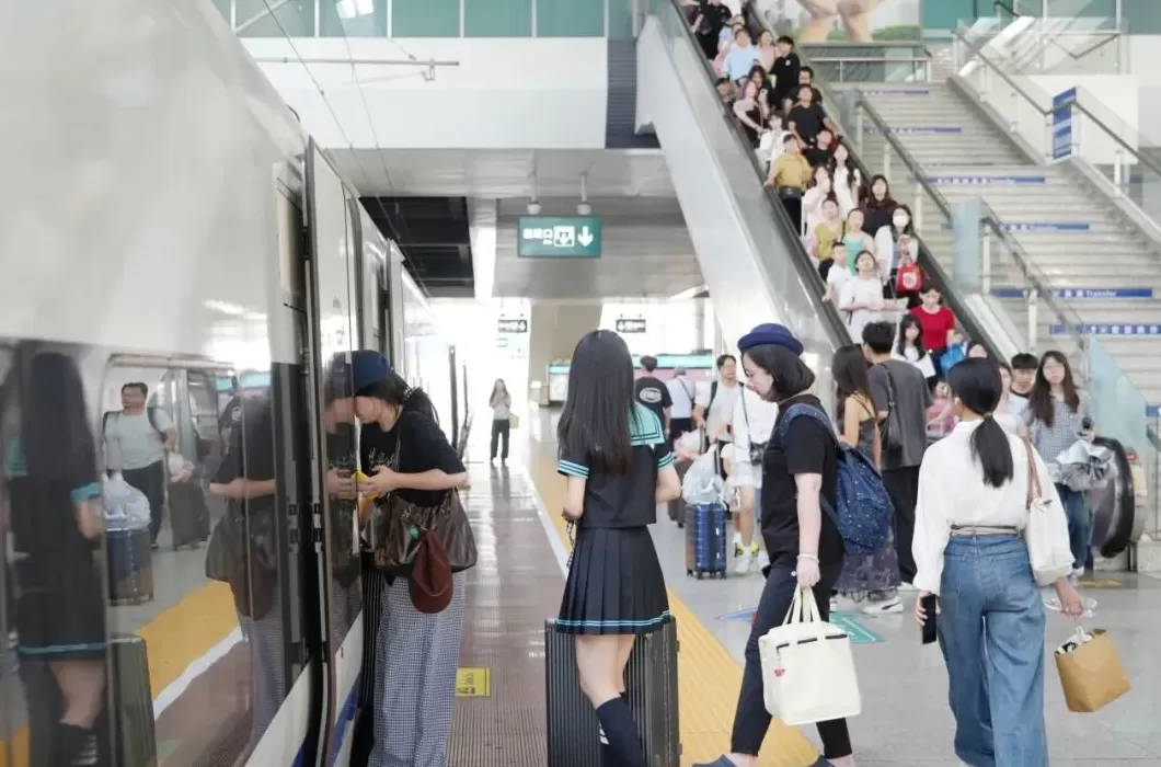 铁路国庆中秋假期运输车票今日开售-第5张图片-