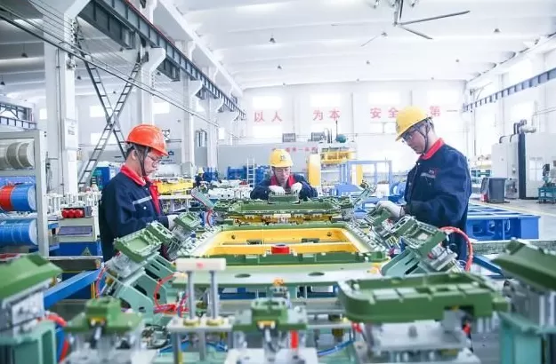 蓝领招聘，在写字楼里疯抢白领-第5张图片-