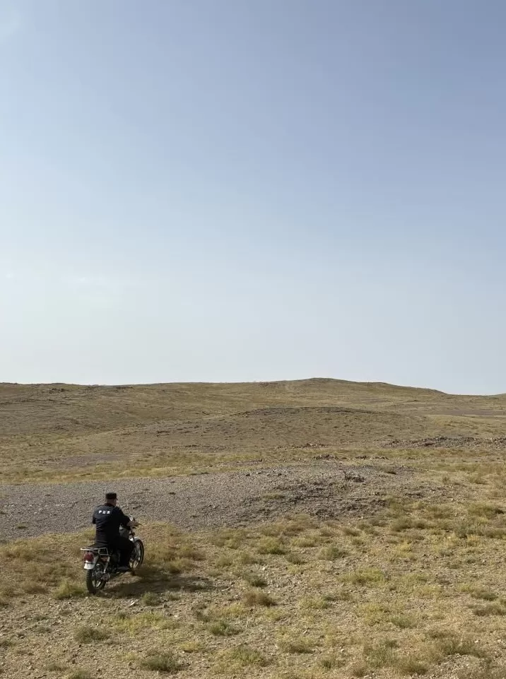 北疆党旗红｜内蒙古达茂旗三代戍边人边境线上的血脉与誓言-第1张图片-