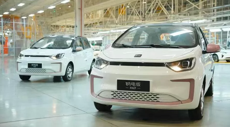 观察｜电池巨头宣布乘用车钠电明年批量装车，剑指四成乘用车市场需求？-第2张图片-