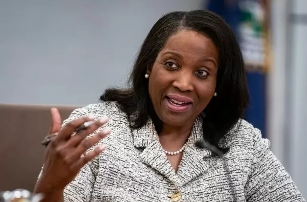 美政府请求最高法院允许总统解雇美联储理事库克-第1张图片-