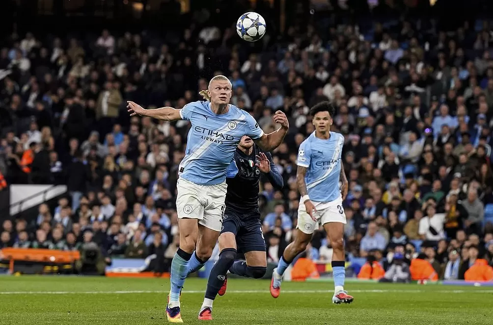 体坛联播｜曼城击败那不勒斯，拉什福德双响助巴萨开门红-第1张图片-