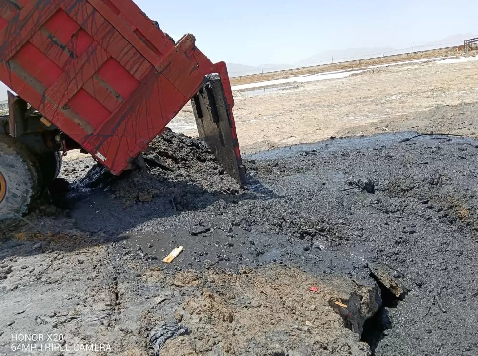 无视中央环保督察，青海一“矿霸”非法填埋万吨工业危险废物-第2张图片-