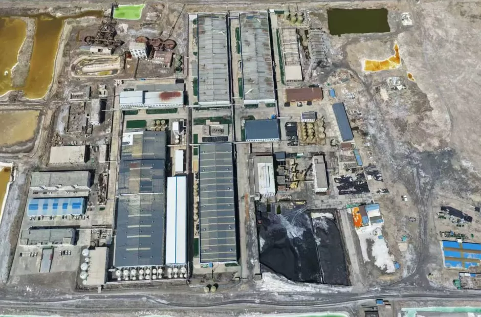 无视中央环保督察，青海一“矿霸”非法填埋万吨工业危险废物-第4张图片-