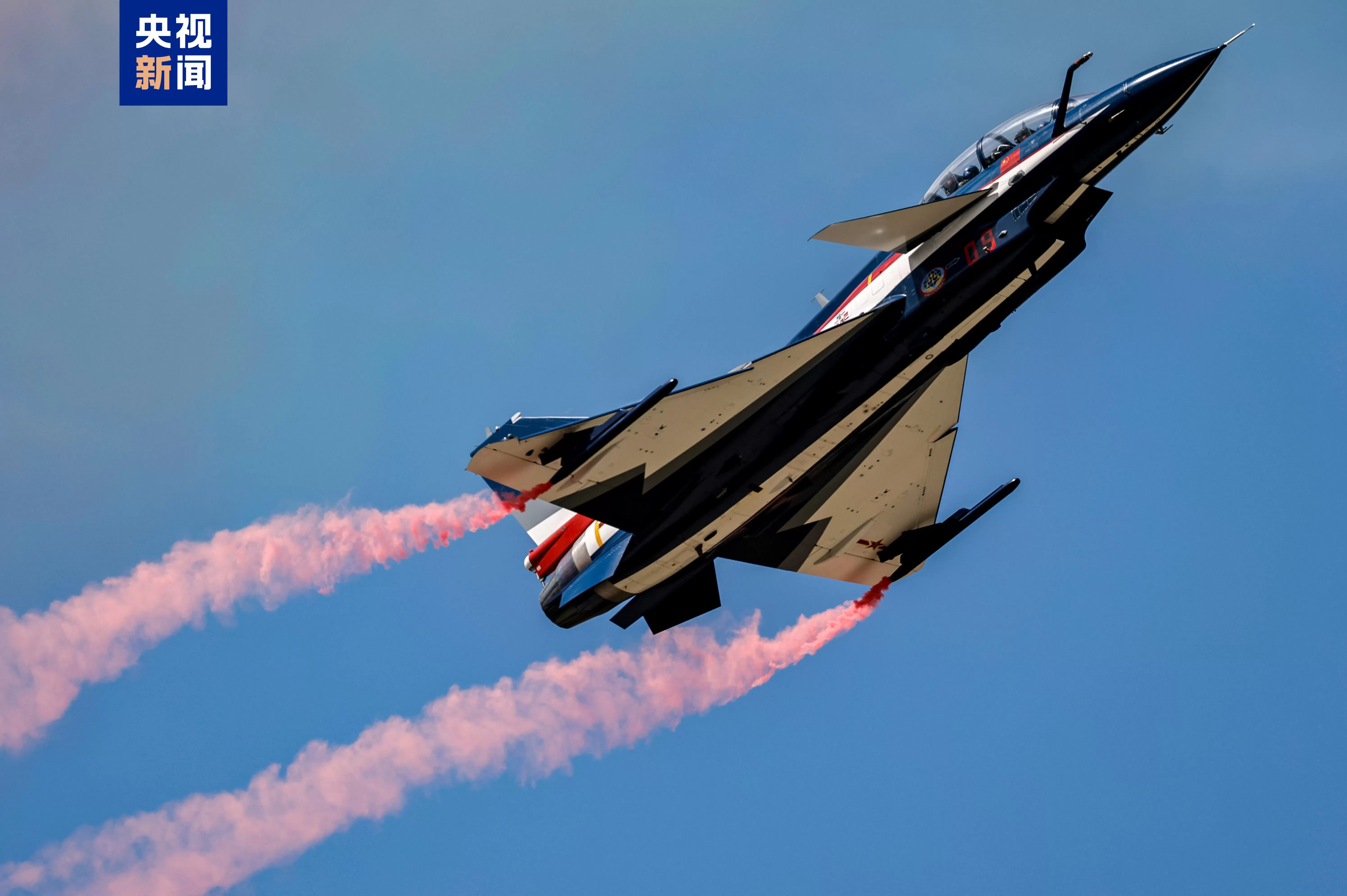 空警-500和歼-20同框！长春航展第一波高清大图来了-第1张图片-