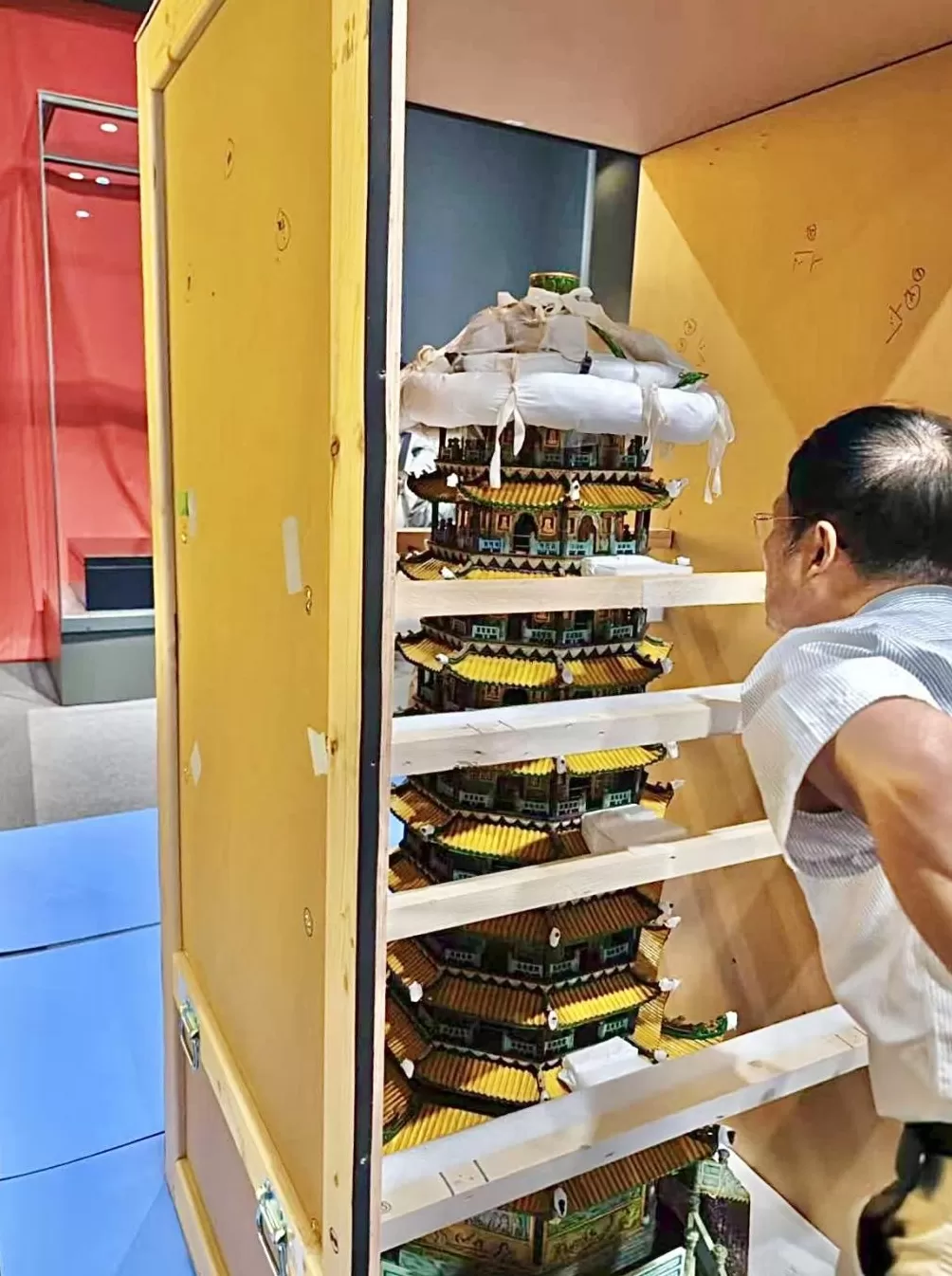 漂泊110年，“大报恩寺琉璃塔”木制模型终于回来了-第1张图片-