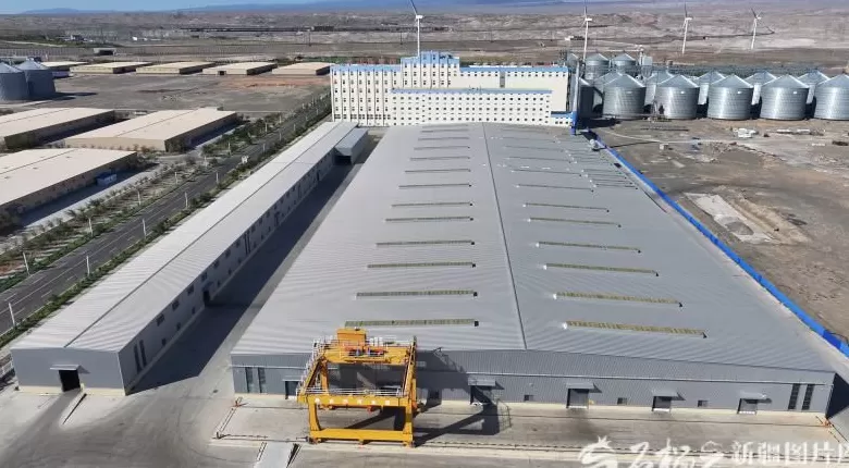 砥砺奋进七十载天山南北谱华章丨封关11年阿拉山口综保区交出什么答卷-第2张图片-