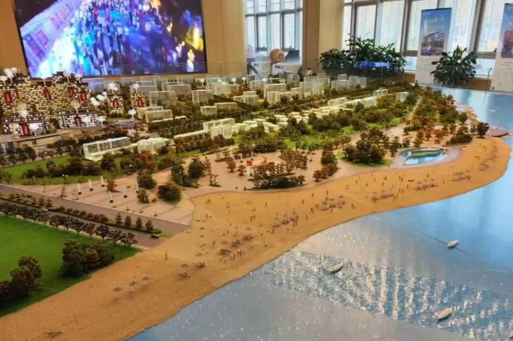 跟团买房的老人：48万的房子，对方违约每年只赔668元-第1张图片-