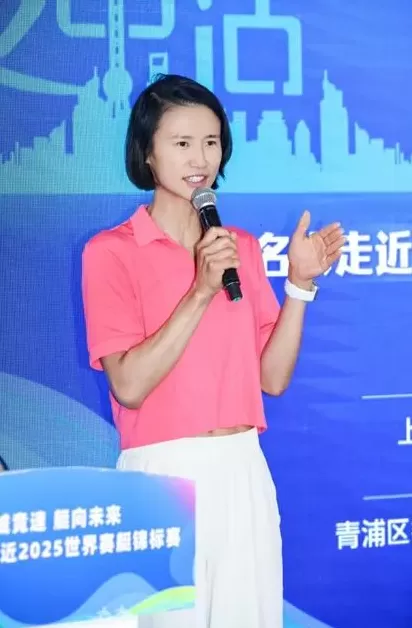 “申城竞速 艇向未来——网络名人走近世界赛艇锦标赛”网络大V沙龙活动举行-第3张图片-