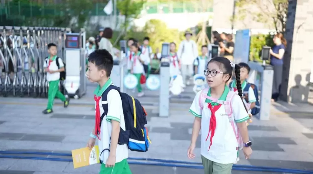 “学校饭菜有异味”,上海家长急了-第8张图片- “学校饭菜有异味”,上海家长急了-第8张图片-