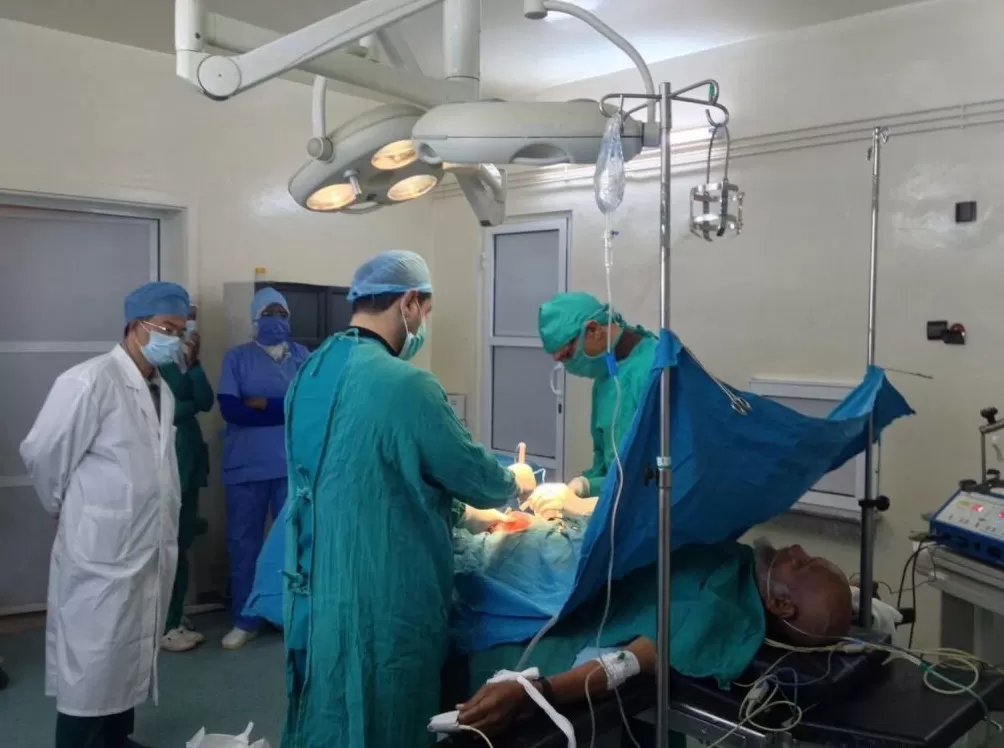 深度|跨越山海五十年,上海援摩洛哥医疗队纪事-第2张图片- 深度|跨越山海五十年,上海援摩洛哥医疗队纪事-第2张图片-