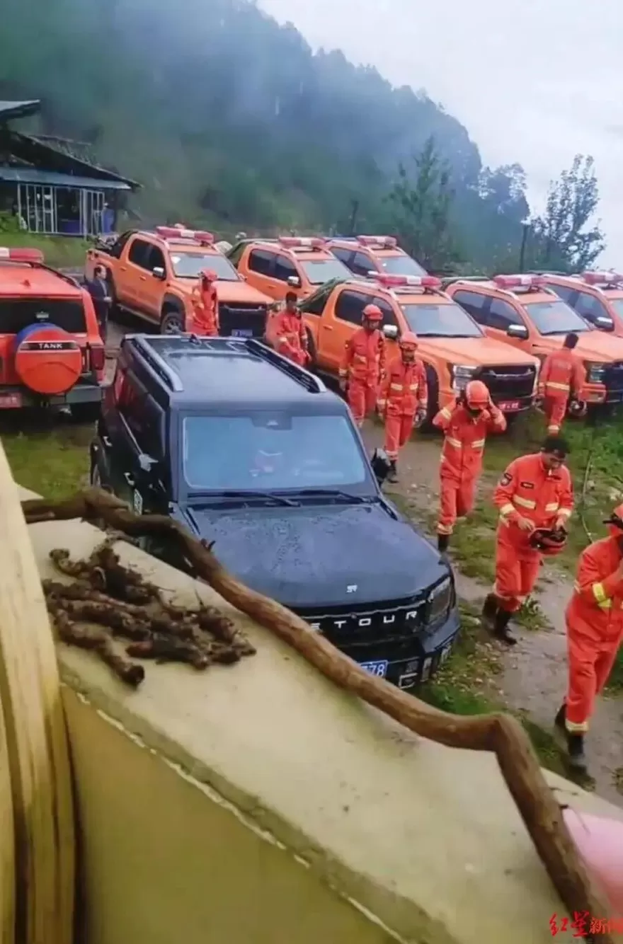 2岁女童家门口失踪10多天已不幸离世，家属：人是在石缝里找到的-第2张图片-