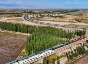 七色新疆丨天山南北丰收绘每抹色彩都是大地的馈赠-第5张图片-