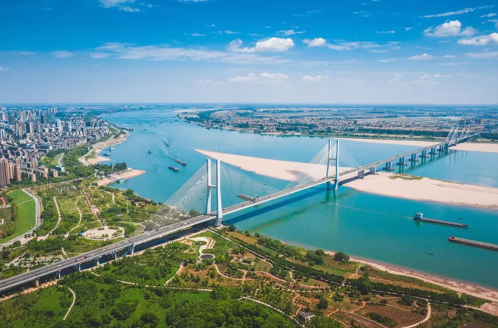 楚商回乡共建中部崛起支点，荆州发出邀请和承诺：当好金牌“店小二”-第3张图片-