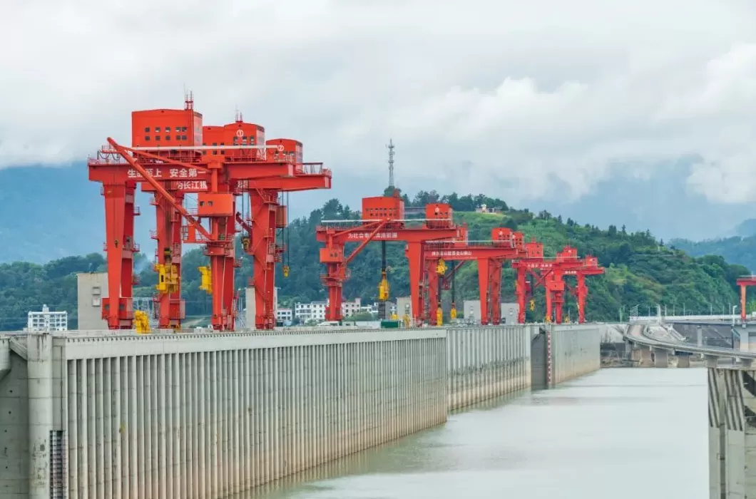 三峡水库迎来今年最大洪水过程-第2张图片-